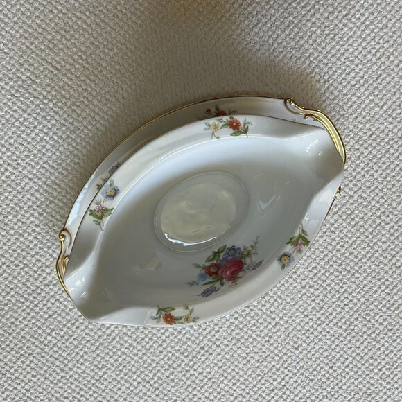 Aladdin Fine China Dresdenia Floral Gravy Boat with Attached Under Plate - Picture 2 of 5